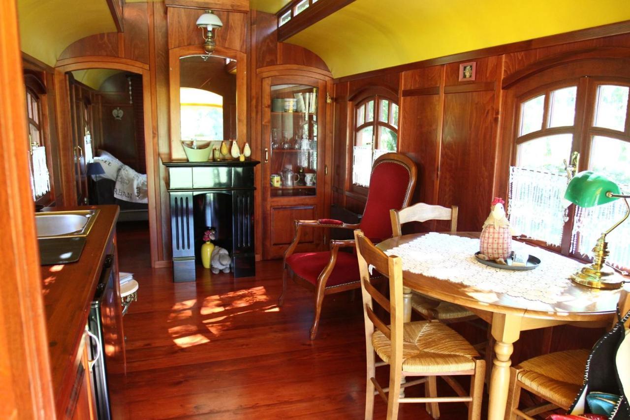 Bed and Breakfast Les Roulottes Du Lot Gramat Zewnętrze zdjęcie